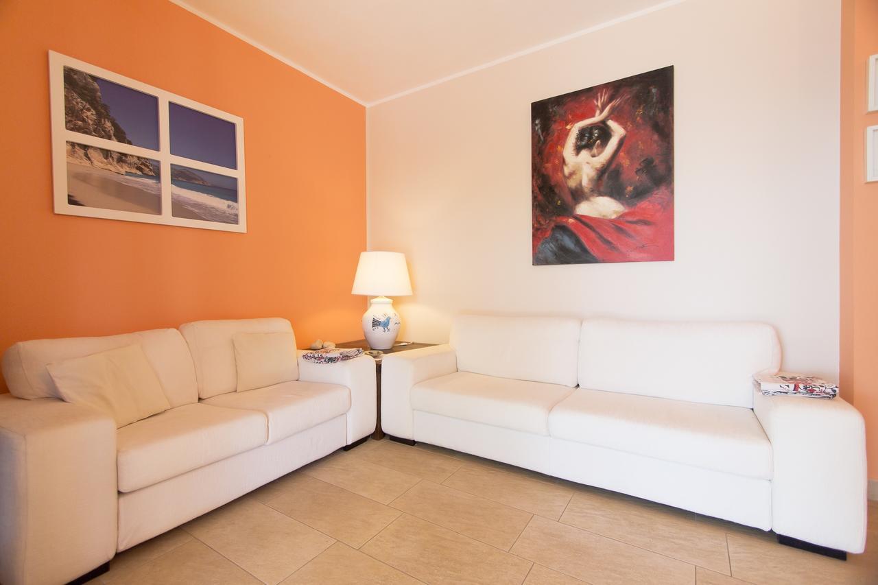 Ferienwohnung Sos Dorroles Cala Gonone Exterior foto